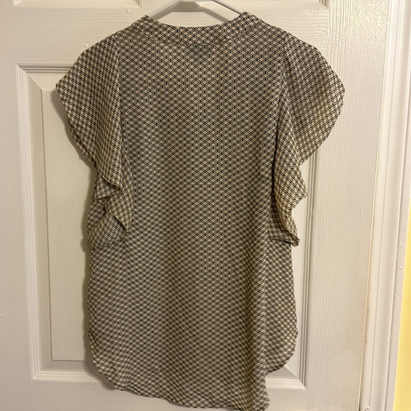 Flutter sleeve top - Picture 6 of 6